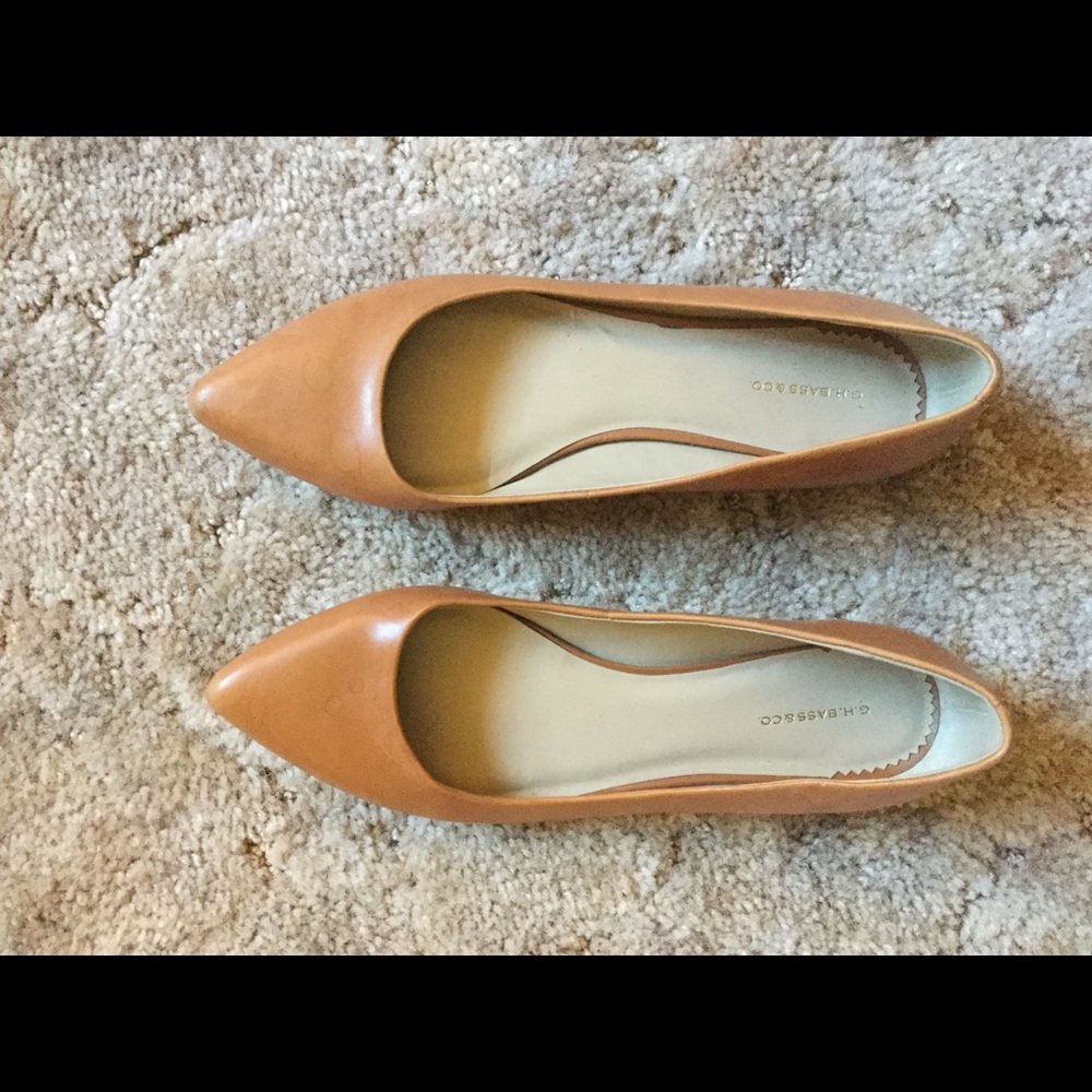 Tan flats